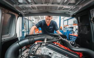 mecanicien-moteur-camping-car-outils