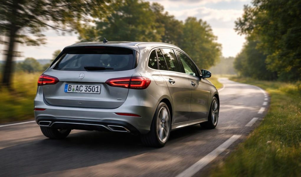 mercedes-classe-b-route-campagne